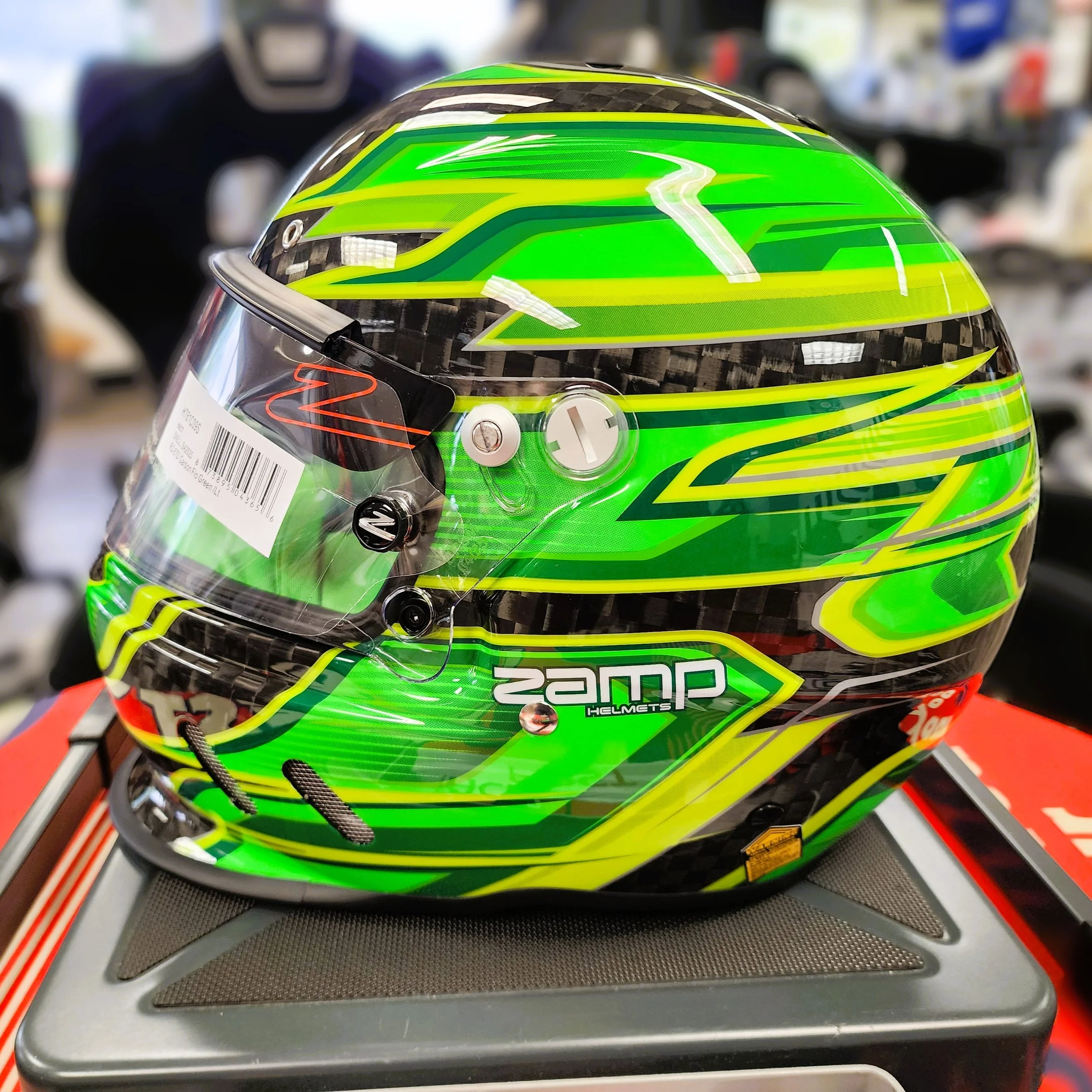 SA2025 ZAMP RZ-67D Helmet DIRT Carbon Graphic — Track First